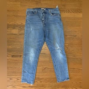 Levi Wedgie Fit Skinny Jean